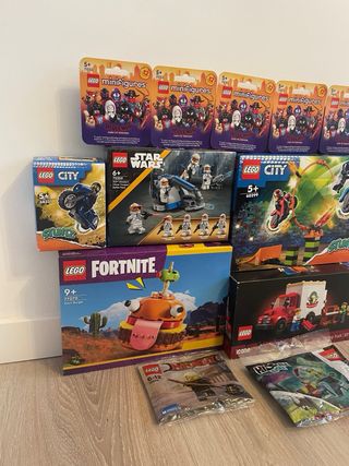 Set Lego vari: Spider-Man, Star Wars, City, Fortnite, Ninjago, Hidden Side