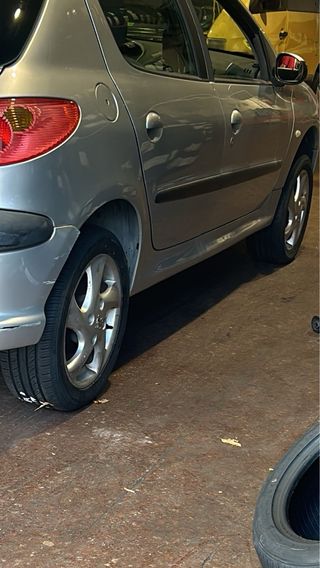 Peugeot 206 2004