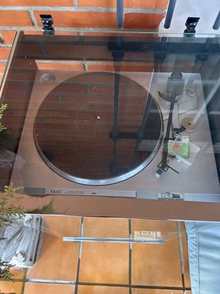 Tocadiscos AKAI AP-D30 Plata