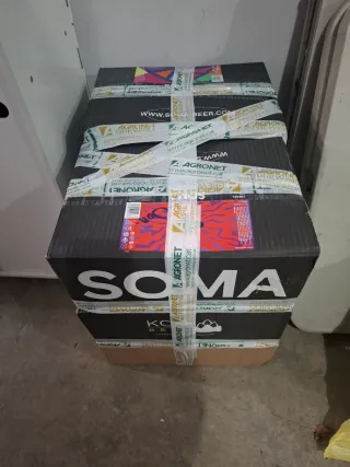 Collezione di lattine di birra