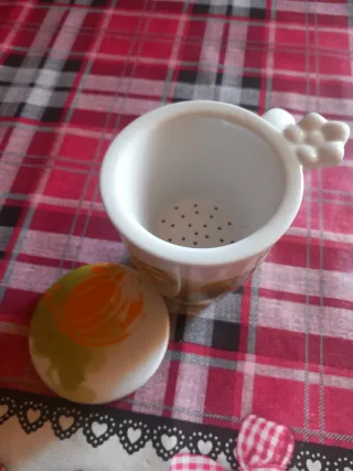 Tazza Thun con filtro e coperchio