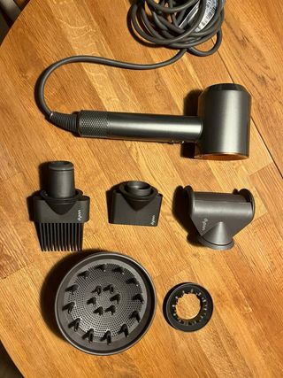 Asciugatrice Dyson Supersonic Grigia e Dorato