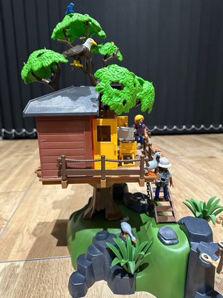 Playmobil Casa del Árbol con Accesorios