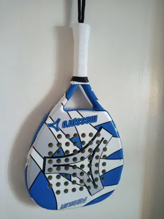 Pala Pádel Masspro Penguin Usada