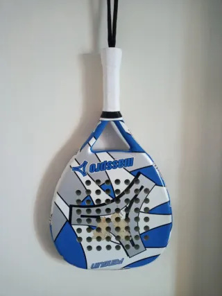 Pala Pádel Masspro Penguin Usada