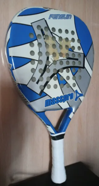 Pala Pádel Masspro Penguin Usada