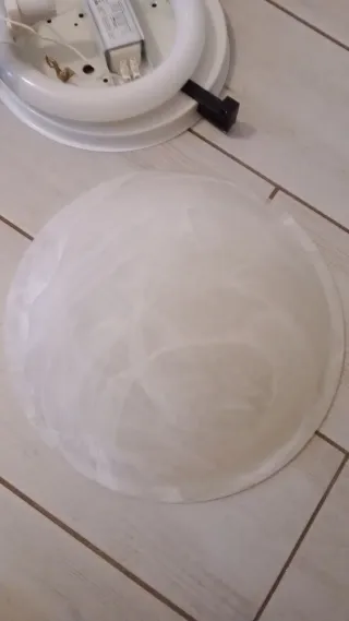 Plafoniera Neon Vetro e Plastica