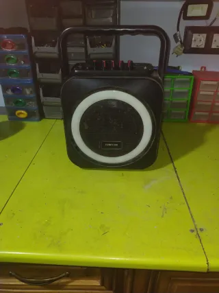 Altavoz Portátil Fonestar para mirar o reparar