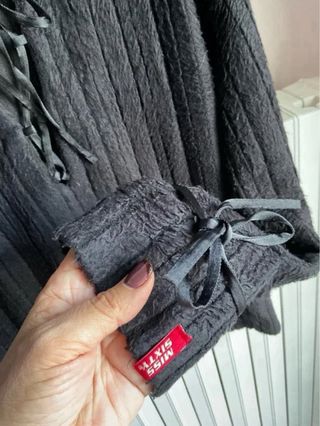 Maglioncino Miss Sixty nero con laccetti Vintage