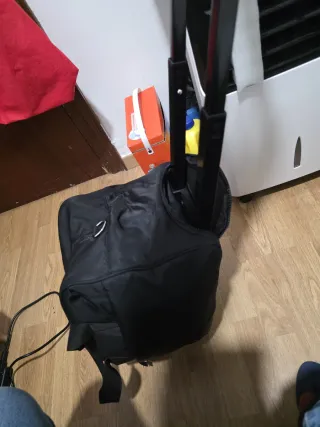 Maleta de viaje pequeña negra 20x40x27 cm ruedas