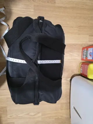 Maleta de viaje pequeña negra 20x40x27 cm ruedas