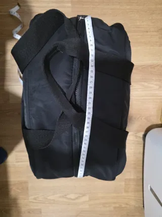 Maleta de viaje pequeña negra 20x40x27 cm ruedas