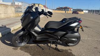 Yamaha T-MAX TECH MAX 2024
