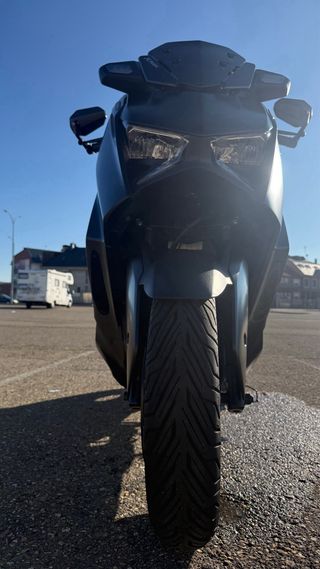 Yamaha T-MAX TECH MAX 2024