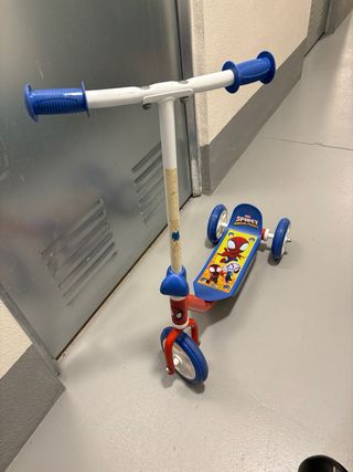Patinete 3 Ruedas Spiderman