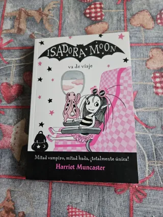 Isadora Moon va de viaje (Isadora Moon 9) (Span...