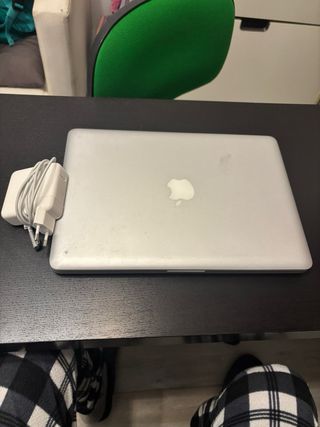 MacBook Pro 13" i5 - 8GB RAM (2012)