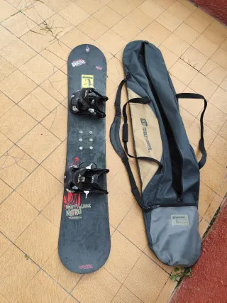 Tabla Snowboard Nitro Punisher con Funda