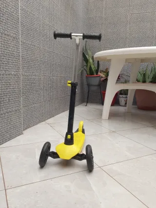 Patinete infantil 3 ruedas Decathlon amarillo