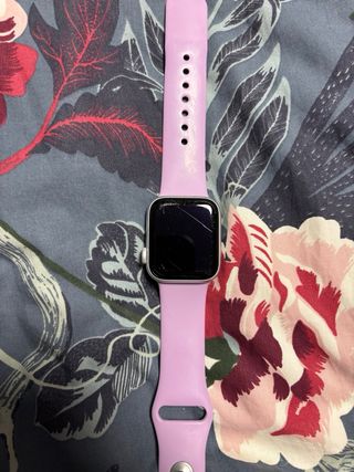 Apple Watch SE plata.