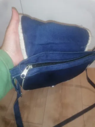 Bolso de tela vaquera con ribete beige