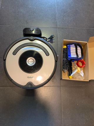 iRobot Roomba 606