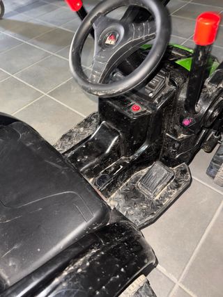 Trattore giocattolo a batteria