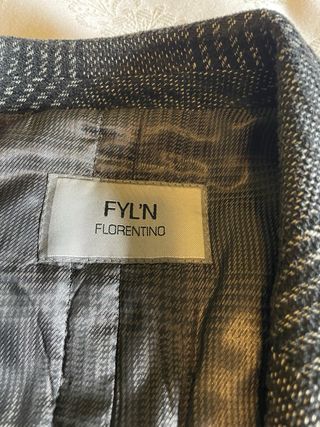 Abrigo Florentino cuadros gris. talla 52.