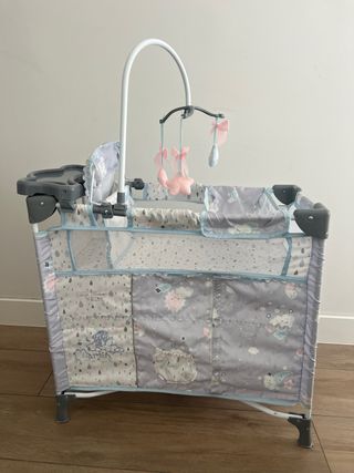 Culla parco con fasciatoio per bambole