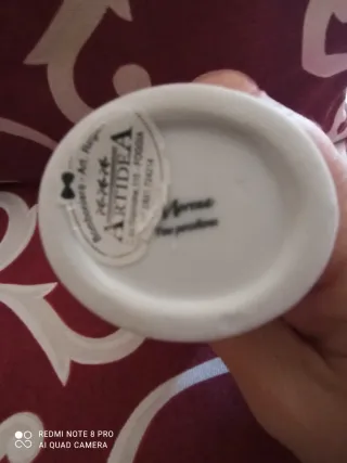 Statuina bimbo porcellana