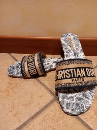 Sandali ciabatte brand Tulipano Christian Dori