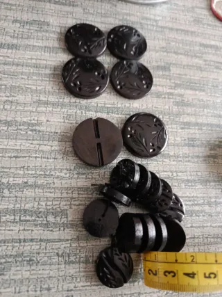 Antiguos Botones negros pasta con diseño