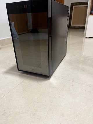 Vinoteca 8 botellas termoeléctrica - Cecotec