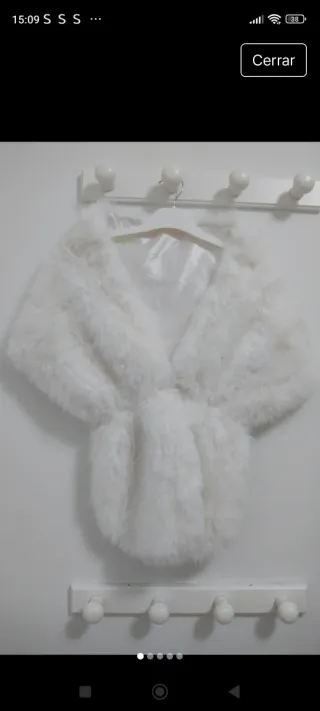 Estola de pelo sintético blanca