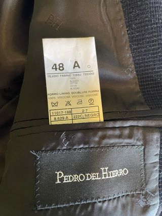 Americana Pedro del Hierro Negra. Talla 48