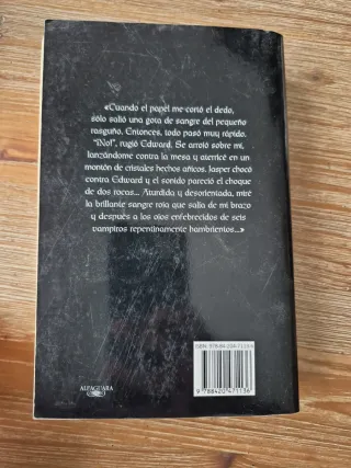 Luna nueva (Saga Crepúsculo 2)