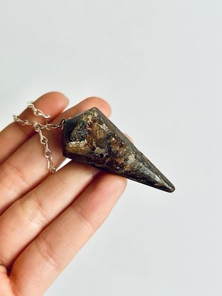 Péndulo Facetado Mineral Broncita