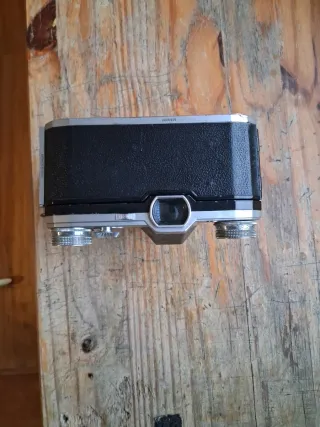 Pentacon F con Carl Zeiss Jena Tessar 50mm