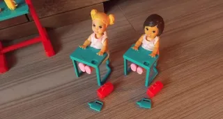 Escuela Barbie con accesorios