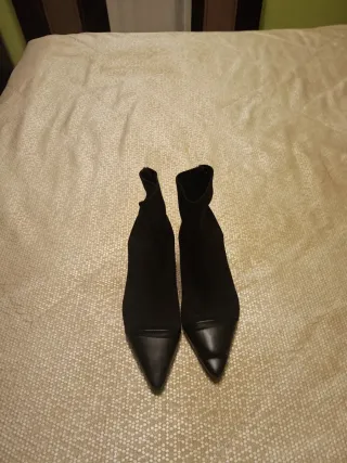 Botines Stradivarius Talla 38 Negros