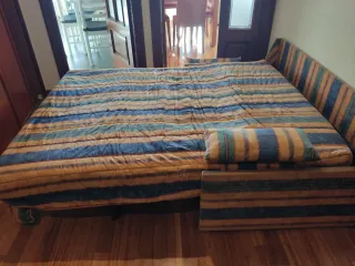 Sofá Cama Tela Rayas Azul ,verde y Amarillo