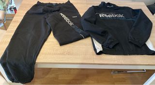 Chándal Reebok Negro y Blanco