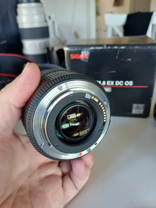 Camara Canon EOS 77D  + Objetivos 70-200 y 17-50