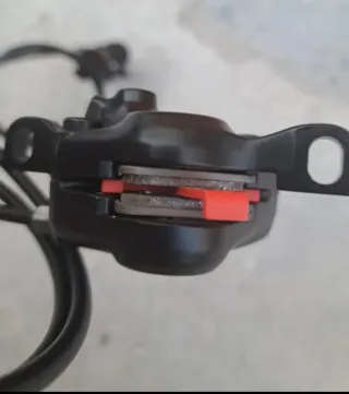 Frenos Hidráulicos Shimano BL-MT200