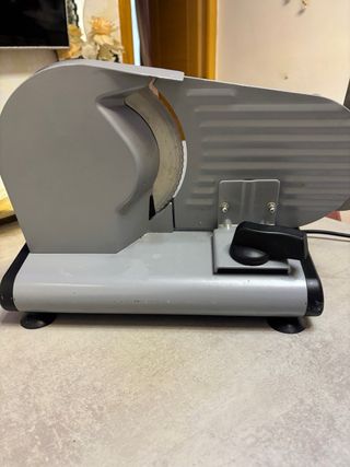 Cortadora de fiambre eléctrica