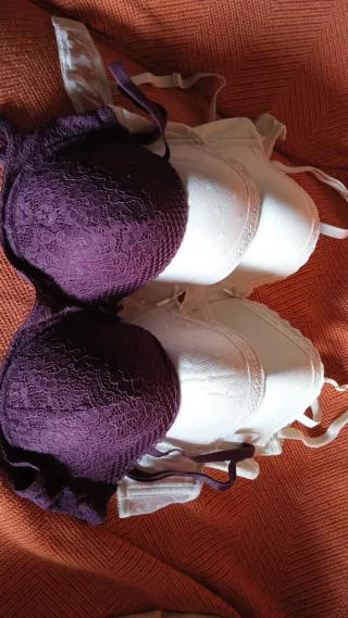 3 Sujetadores con aro sin estrenar 95B