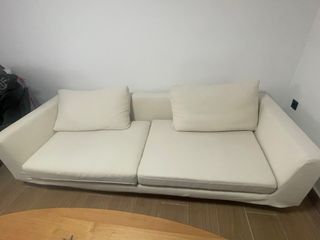 Divano beige in tessuto