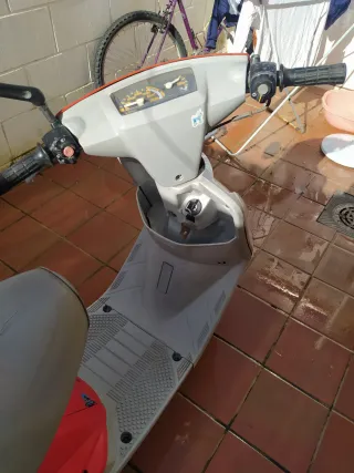 Ciclomotor Yamaha Mini Jog Rojo/Plata