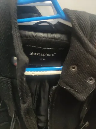 Abrigo de paño negro