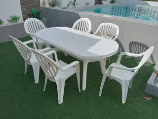 Mesa extensible exterior y 6 Sillas